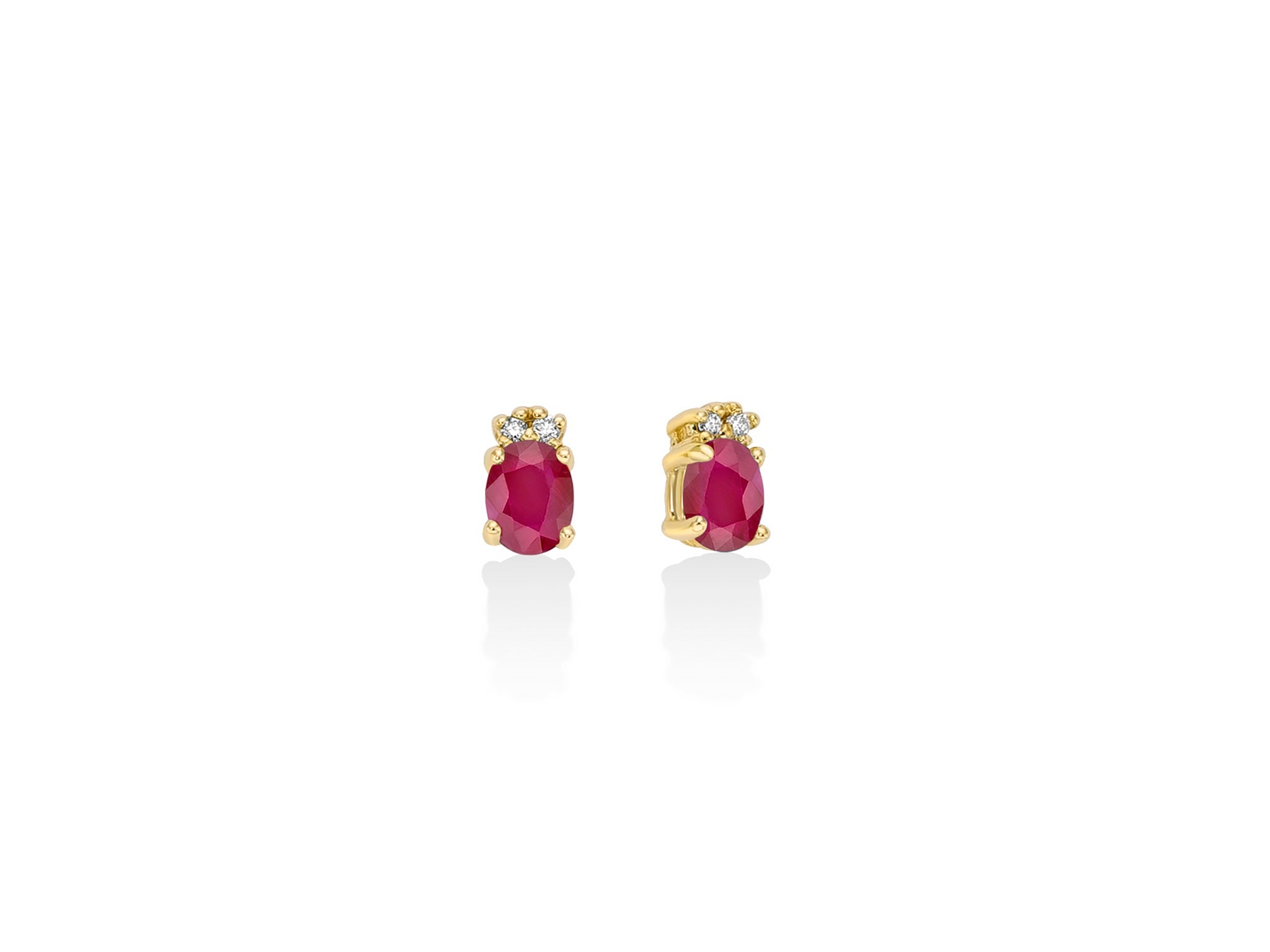 Orecchini con rubini ovali e diamanti in oro giallo 375