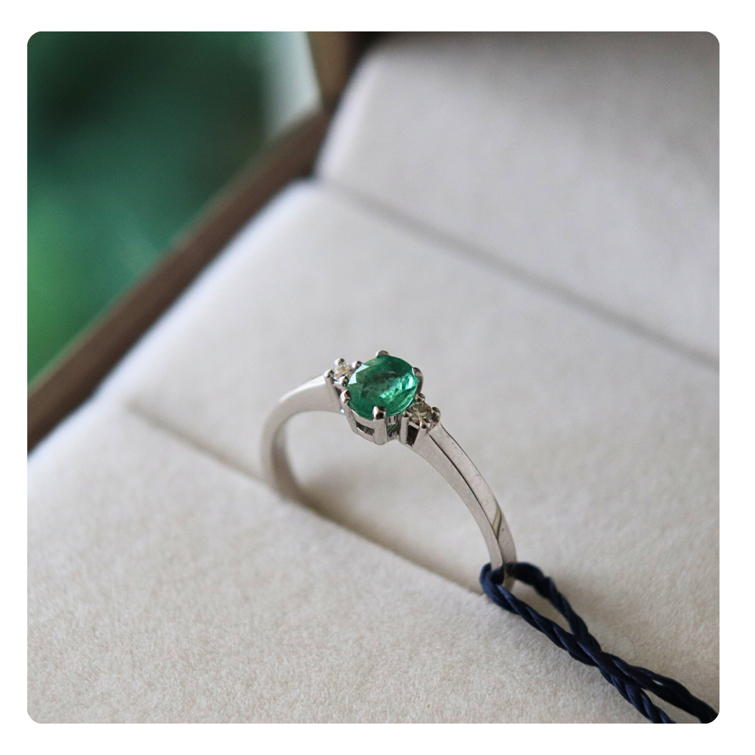 Anello in Oro 18kt con Smeraldo e Diamante | Giovanni Pace Jewels